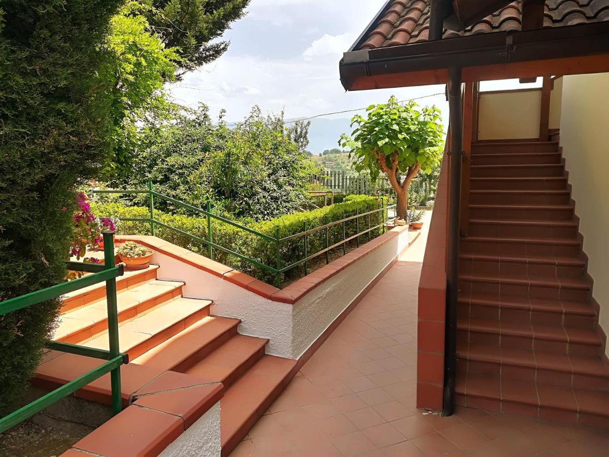 La Dimora Di Radha B&B Centro Olistico Ренде Экстерьер фото