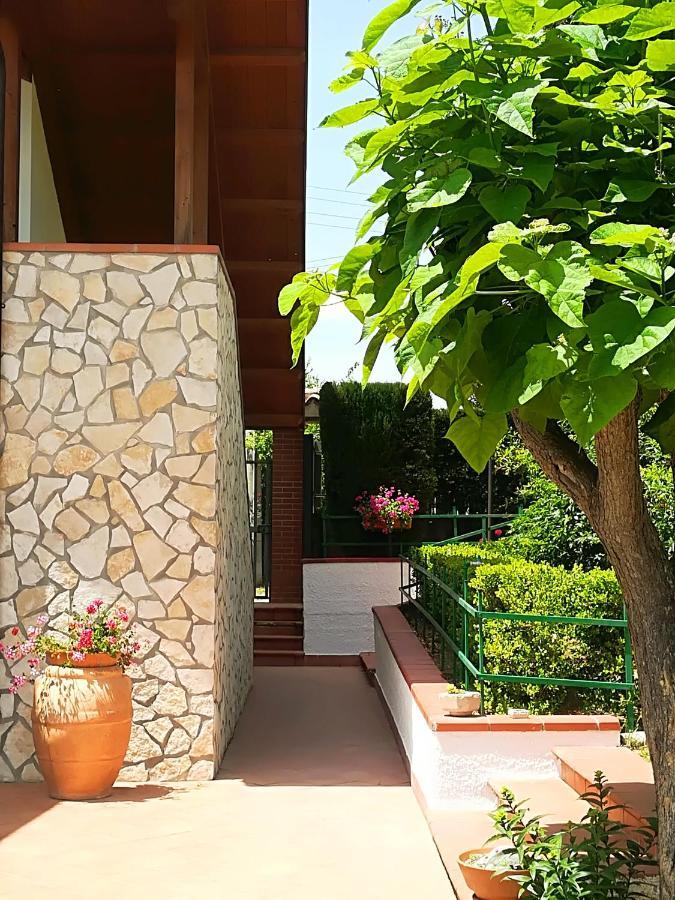 La Dimora Di Radha B&B Centro Olistico Ренде Экстерьер фото